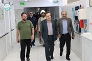 با حضور مسئولین بیمارستان در بخش های درمانی از پرستاران زحمتکش تقدیر شد